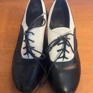 Capezio black/white heeled tap shoes Size 6.5